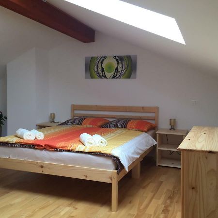 Apartma Ana Dreznica โคบาริด ภายนอก รูปภาพ